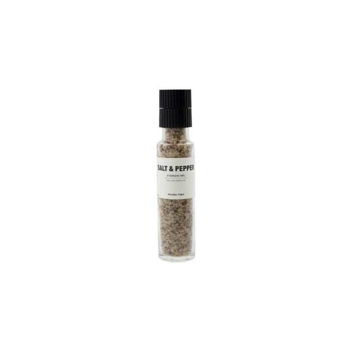 Nicolas Vahé salt- og pebermix i kværn.